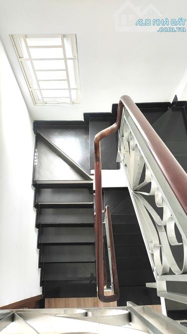 Bán nhà HẺM XE TẢI Thích Quảng Đức PN, 4 tầng, căn góc, nở hậu tài lộc, chỉ 7.x tỷ - 3