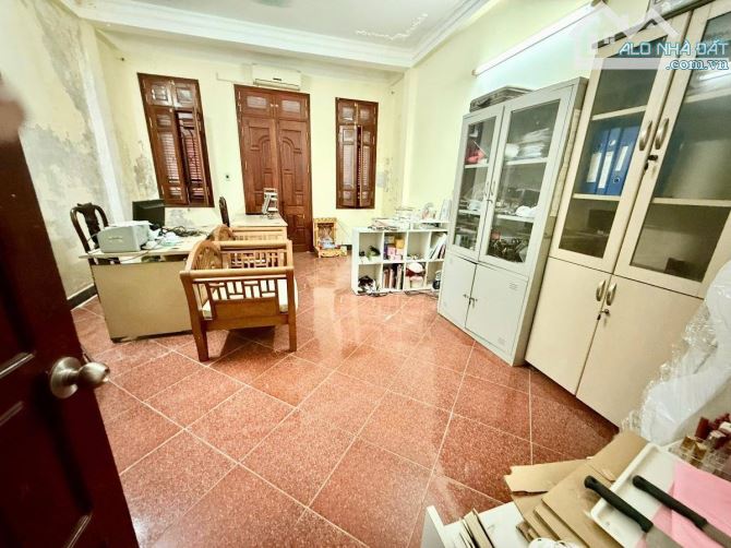 💥LƯU LẠI NGAY: Pháo Đài Láng 48m2, 5T, PL ô tô tránh, KD sầm uất, vỉa hè, MT rộng 4.3m - 3