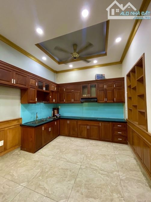 BIỆT THỰ 3 TẦNG, KHU VILA VẠN XUÂN ĐƯỜNG HÀ HUY GIÁP, Q.12, HẺM 12M, 7*15M, NHỈNH 7 TỶ - 3
