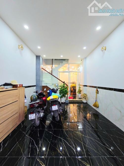Siêu phẩm – 52.4m² – 4 Tầng– Đường 8M – Long Trường Q9 – 4.x Tỷ - 3