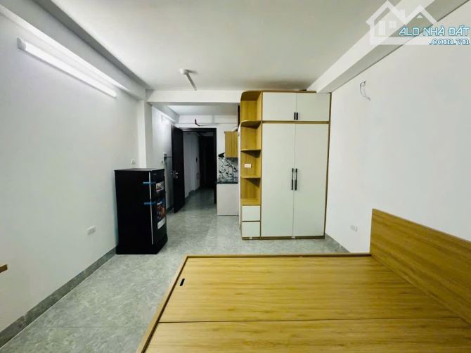 CCMN mặt phố Lai Xá 70m2 - 7 tầng - 12 phòng rộng - 3