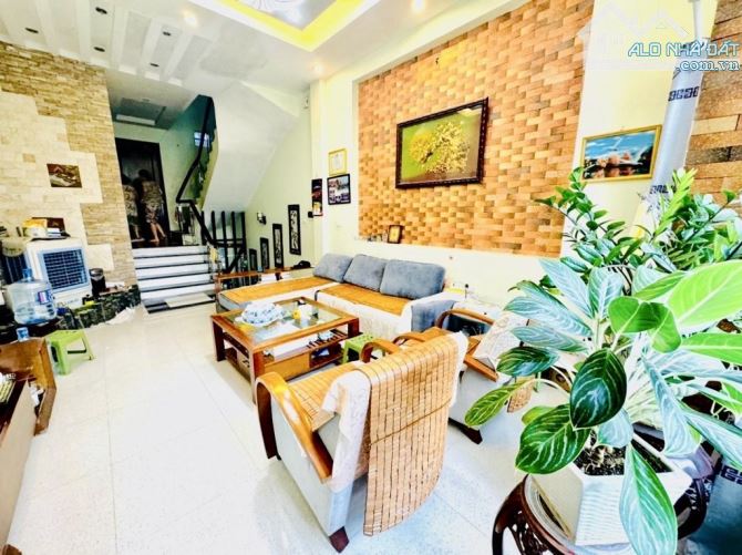 BÁN NHÀ XUÂN ĐỈNH LÔ GÓC 1 HẦM 4 TẦNG Ô TÔ TRÁNH 73M2 20 TỶ - 3