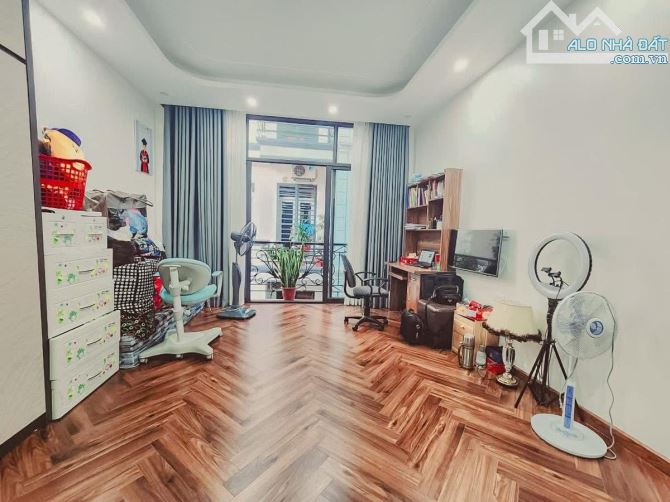 🌸🌸🌸 NHÀ ĐẸP HỒ TÙNG MẬU - NGÕ RỘNG - 2 THOÁNG - 30M2, 6 TẦNG, MT 4M - 7,5 TỶ - 3