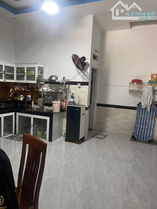 Bán nhà 2 Tầng Dĩ An,SHR đường 02 xe hơi,gần chợ Tân Bình,TPHCM mới - 3