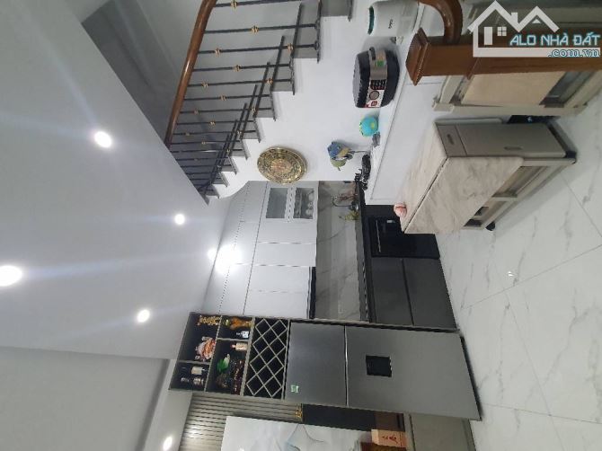 🏠 NHÀ ĐẸP 5 TẦNG KHU GIANG BIÊN - Ô TÔ ĐỖ CỔNG - 3