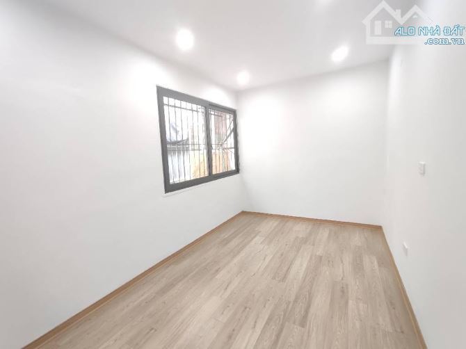 Bán tập thể tầng 3 Rạng Đông - Nguyễn Trãi, sử dụng 65m giá 3,2 tỷ (có thương lượng) - 3