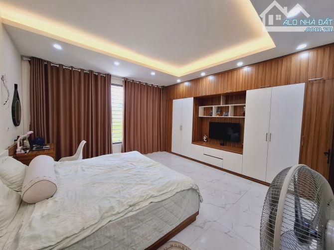 BÁN NHÀ THANH XUÂN, 8 TẦNG THANG MÁY Ô TÔ TRÁNH, VỈA HÈ KINH DOANH ĐA DẠNG, NHỈNH 28 TỶ - 3