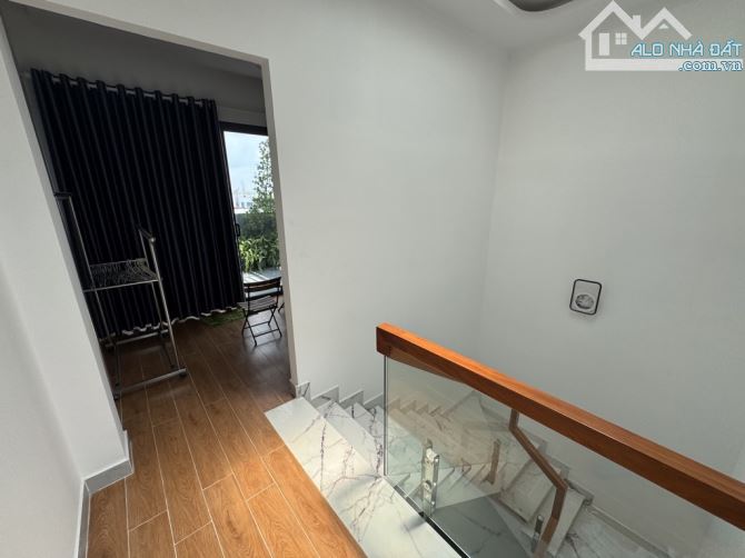 Nhà 5 tầng đường HÀ HUY GIÁP, phường THẠNH XUÂN, Q12, dt 56m2 (4mx14m), Hẻm 6m . 6,4Tỷ - 3