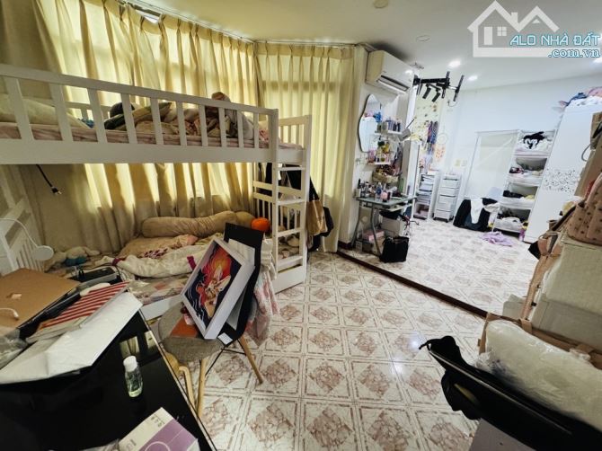 QUẬN 1, ĐƯỜNG NGUYỄN THỊ MINH KHAI. NHÀ 5 TẦNG NGANG HƠN 6M, GẦN 40M2 HẺM 1SẸC. 10,8 Tỷ - 3