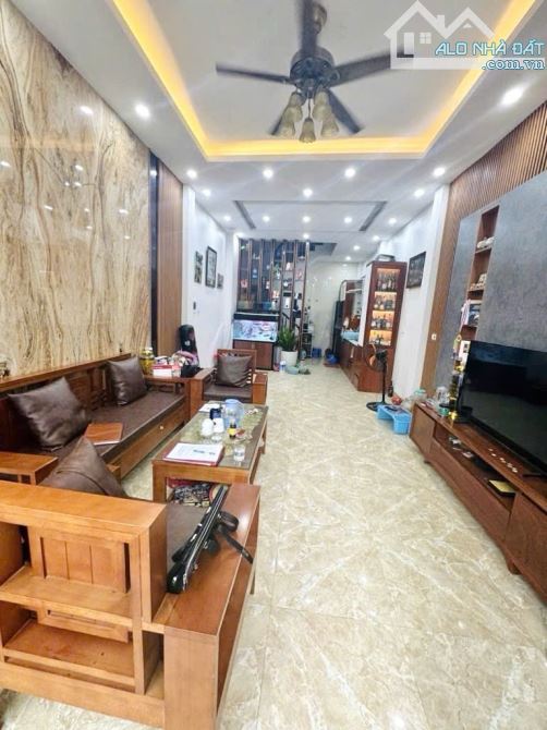 BÁN NHÀ  TĐC LẠC THỊ  40M 5 TẦNG- NHỈNH 8,6 TỶ- VỊ TRÍ VÀNG ĐÓN ĐẦU VÀNH ĐAI 3. - 3