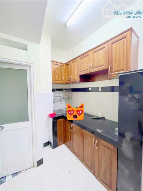 BÁN NHÀ QUẬN 4 KHU VIP 20 THƯỚC 4 TẤM ĐÚC GIÁP Q1 HẺM 4M THÔNG GIÁ 5 TỈ TL HÌNH THẬT - 3