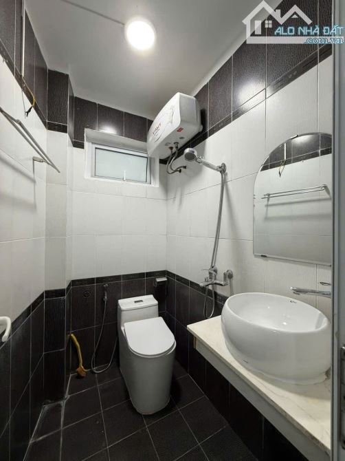NHỈNH 7 TỶ, NHÀ PHÂN LÔ QUÂN ĐỘI, VƯƠNG THỪA VŨ, THANH XUÂN. 35M2, 6 TẦNG, MT 4,5M - 3
