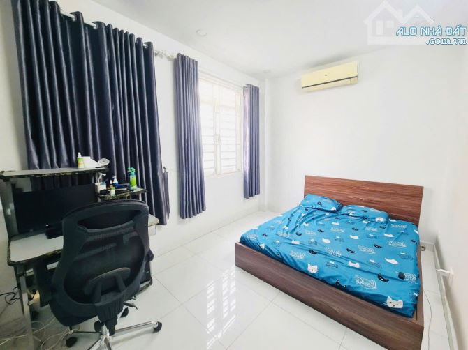 Nhà sát Mặt Tiền Nguyễn Đình Chính 7,2x5 ngay Huỳnh Văn Bánh-Lê Văn Sỹ 4 tầng chỉ 7,5 Tỷ - 3
