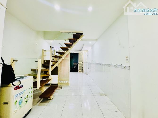 Cần Bán Gấp Nhà Trung Tâm Quận 1, 2PN, Gần Phố Đi Bộ Bùi Viện - 3