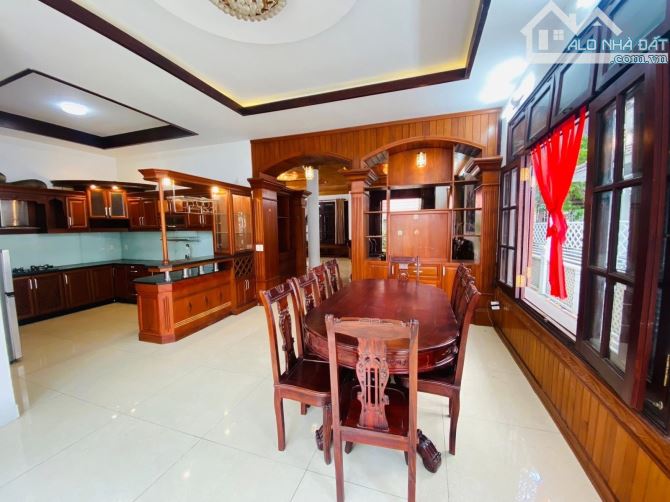 Đường số 9 Khu dân cư Nam Long quận 7 247m2 3 tầng giá chỉ 40 tỷ - 3