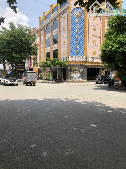 DĨ AN NHÀ TRỌ 2 TẦNG DT 110 M2 GIÁ 6,5 TỶ TL - 3