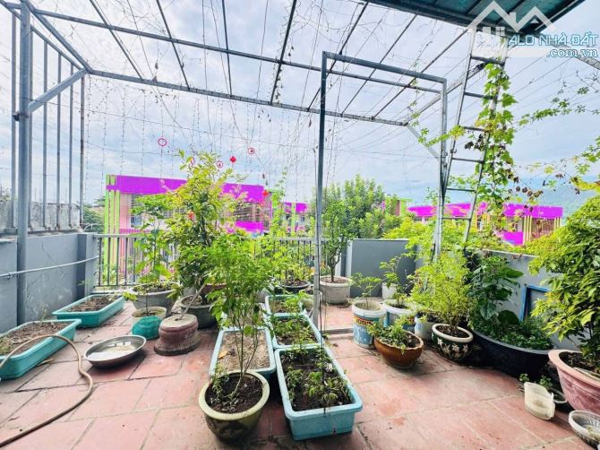 100M -3 TẦNG-MẶT TIỀN 5M5- ĐỐI DIỆN TRƯỜNG HỌC- GẦN BẾN XE- - 3