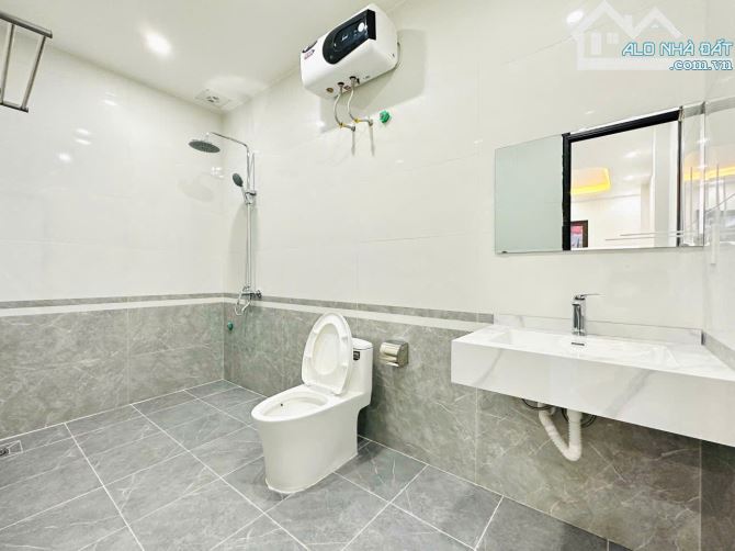 Nhà 3,5 tầng Phố Chợ Hàng,Bốt Tròn, Hải Phòng.Giá bán nhanh 3 tỷ 390 triệu - 4