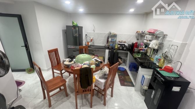 BÁN NHÀ GẦN CHỢ BÙI QUAN LÀ  - GÒ VẤP, 65TR/M2- NGANG 4MX17M - GIÁ NHĨNH 4 TỶ - 4