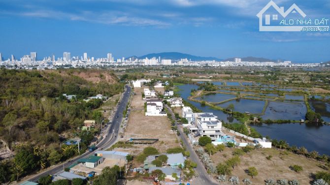 🌟 BÁN LÔ ĐẤT ĐẸP MẶT TIỀN ĐƯỜNG PHONG CHÂU – Tp NHA TRANG 🌟 Giá 8.5 triệu/m2 - 4