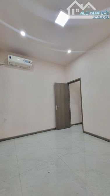 Q8 NGAY AEON MALL Ô TÔ VÀO NHÀ 4x16.5M KHU PHÂN LÔ ĐỒNG BỘ 5PN NHÀ ĐẸP Ở NGAY 9.xT - 4