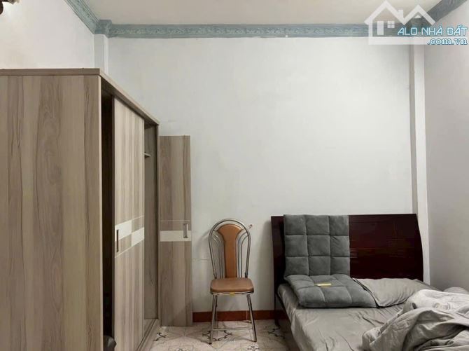 BÁN NHÀ HẺM GẦN CHỢ NGUYỄN ĐÌNH CHIỂU PHAN XÍCH LONG P3 GẦN TRƯỜNG HỌC CHỈ  5🧄5 - 4