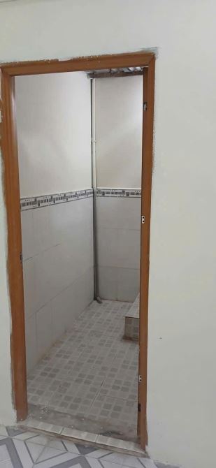 NỢ NGẬP ĐẦU ! Bán gấp căn nhà cấp 4 ở 1 /Đ.  Xuân Thới 3 , Hóc Môn 95m2 SHR giá 975TR - 4