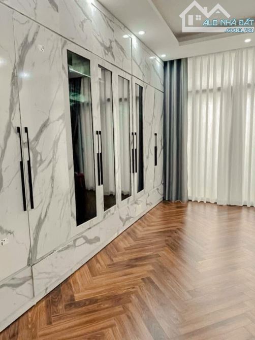 🌸🌸🌸 NHÀ ĐẸP HỒ TÙNG MẬU - NGÕ RỘNG - 2 THOÁNG - 30M2, 6 TẦNG, MT 4M - 7,5 TỶ - 4