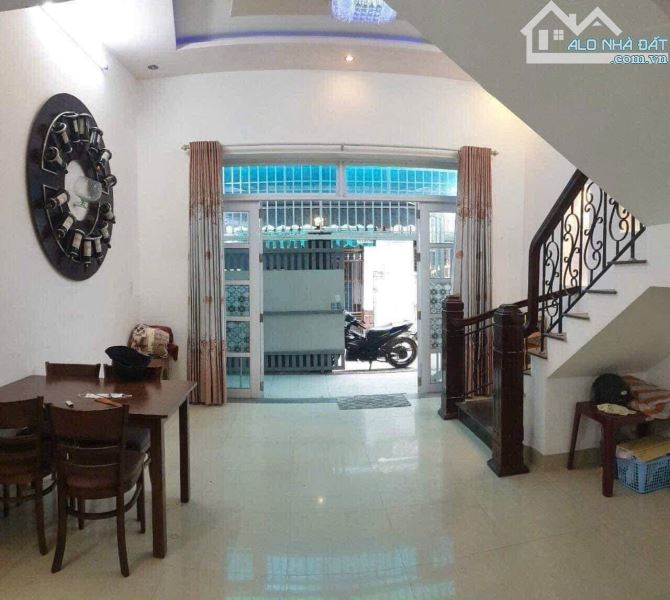 Bán nhà 3 tầng kiên cố chắc chắn trung tâm hải Châu đường MAI AM - 4