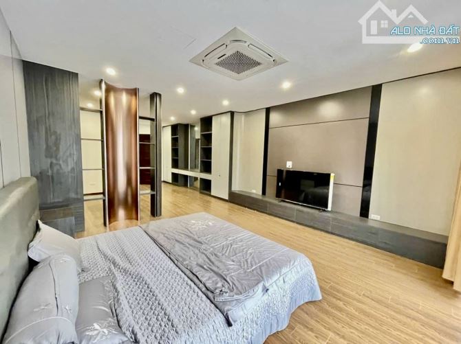 Bán Nhà Việt Hưng hơn 13 tỷ-68m2-6 Tầng-Mặt Tiền 5m-GARA Ô TÔ 7 Chô-THANG MÁY-FULL NỘI THẤ - 4