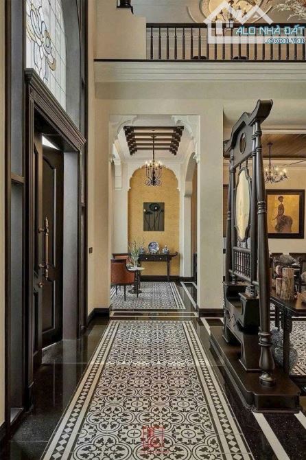 Chính chủ gửi bán biệt thự Cao Bá Quát, Ba Đình,diện tích 420m2,mặt tiền 16m,xây 5 tầng - 4