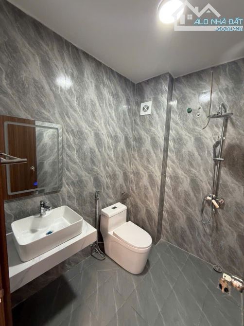 Bán nhà 5 tầng mới tinh, Thạch Bàn, Long Biên, ô tô đỗ cổng, nội thất cơ bản, giá 6 tỷ+ - 4