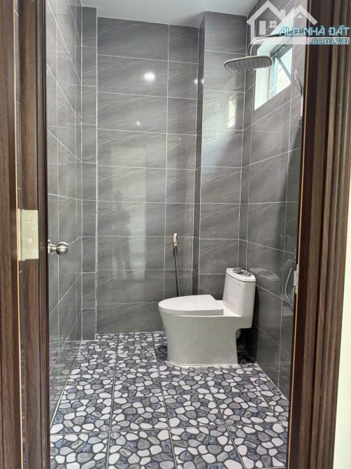 📌📌📌LÀM VIỆC TRỰC TIẾP GIÁ TỐT !!!bán nhà 2 tầng k428 tôn đản - 4