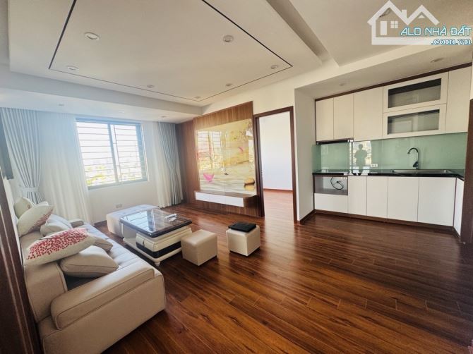 Bán căn hộ cao cấp, KĐT Cầu Giấy, 3 ngủ, căn góc, view đẹp, full nội thất - 4