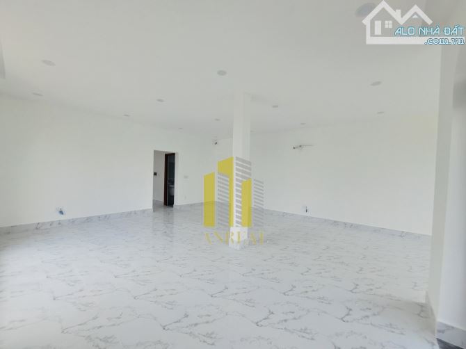 Cho Thuê Căn Góc Hiện Đại 3 Lầu Trống Suốt Giá 59 Triệu - 4