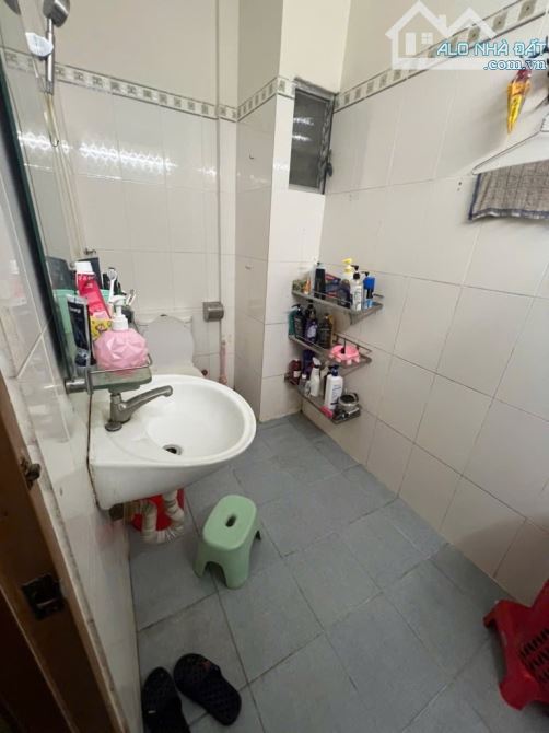 Nhà 3 Tầng Full Nội Thất Sát Hẻm Xe Hơi Tân Bình Giá Chỉ 4,5 Tỷ - 4