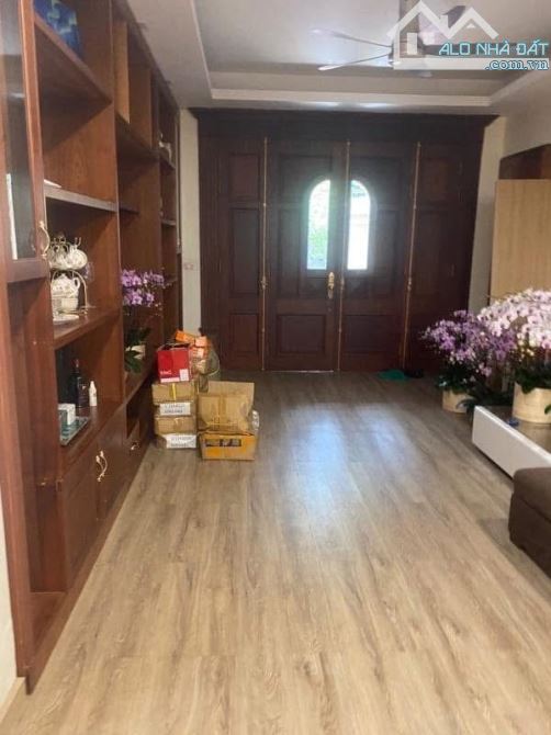 BÁN GẤP NHÀ PHÂN LÔ CÁN BỘ SÁT PHỐ LIỄU GIAI BA ĐÌNH 115M MT 5.5M NHỈNH 38 TỶ - 4