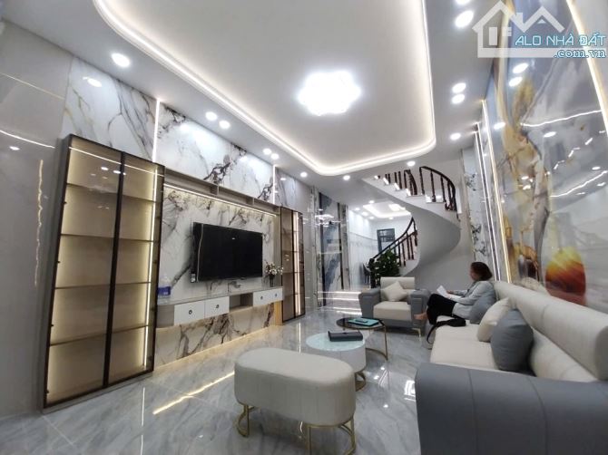 Nhà đẹp 1 xẹt Trần Thị Năm 4x22m 3 tầng, hẻm 8m. Chỉ 7 tỷ 7. - 4