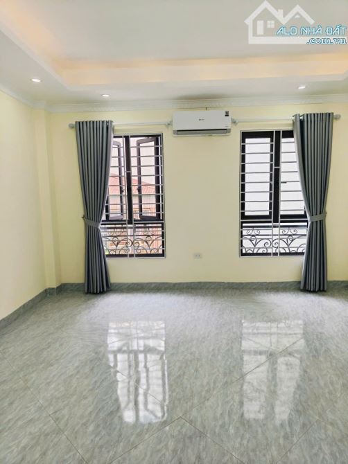 11,95 tỷ, 55m2, 5 tầng, thang máy nhập,hàng  xóm Timecity Minh Khai- HBT, ngõ ba gác tránh - 4