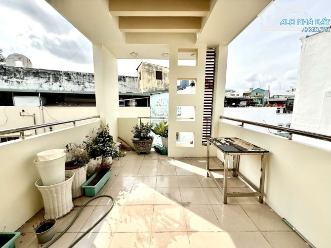 🚗 2 mặt hẻm xe hơi Lê Hồng Phong, Q.10 - 4 tầng 50m2 giá chỉ 1️⃣1️⃣ tỷ còn TL. - 4