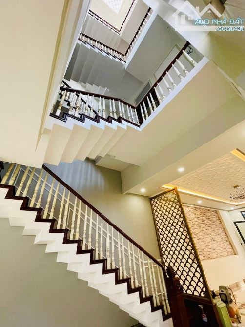 NHÀ 4 TẦNG MẶT TIỀN TRẦN HOÀNG NA CẦN THƠ - 4