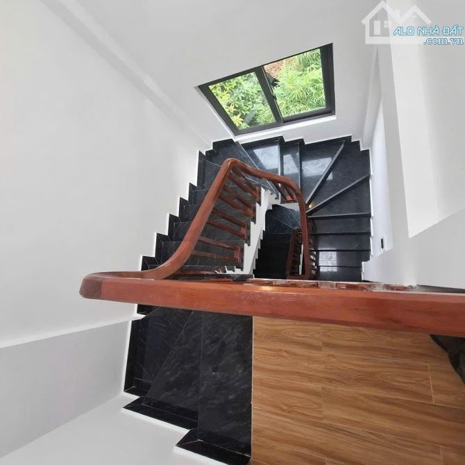 Chỉ 8.2 Tỷ - 38m, 5 Tầng - Gần Phố - Full Nội Thất - Tô Vĩnh Diện, Thanh Xuân. - 4