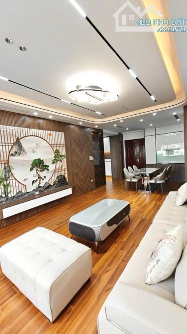 CHUNG CƯ MẶT PHỐ TRẦN THÁI TÔNG – 120M² – 3 NGỦ – LÔ GÓC 2 MẶT THOÁNG – FULL ĐỒ CAO CẤP - 4
