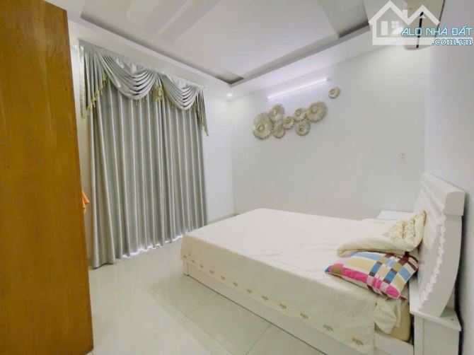 NHÀ MỚI, NỞ HẬU, SỔ ĐẸP - HẺM 6m KHU TRƯỜNG SƠN - 88m2 (4x22), 4TẦNG - 16.x TỶ - 4