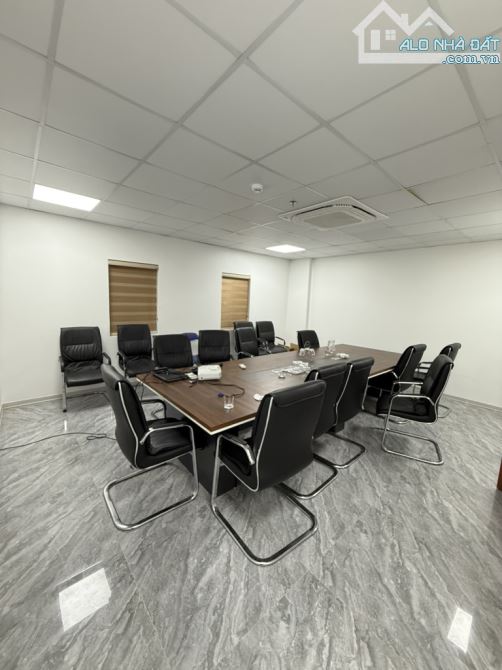 39.5 Tỷ/130 M2/9 tầng/6.4 M tiền / phân lô vỉa hè. TÂN TRIỀU . THANH TRÌ - 5