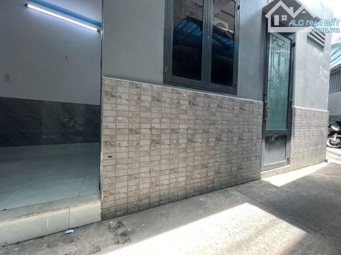 SÁT MẶT TIỀN Q4 NGANG 5.5 DÀI 3.5  ĐÚC BÊ TÔNG CÓ 2 TỶ - 5