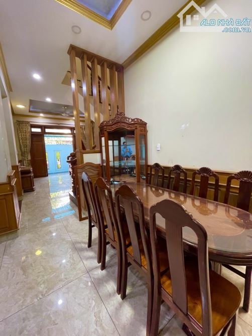 BIỆT THỰ 3 TẦNG, KHU VILA VẠN XUÂN ĐƯỜNG HÀ HUY GIÁP, Q.12, HẺM 12M, 7*15M, NHỈNH 7 TỶ - 5