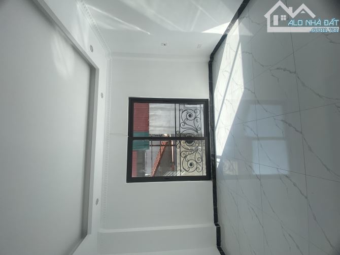 Bán gấp căn nhà gần Chợ Phúc Lợi-30m-4.5tầng-5tỷ4 - 5