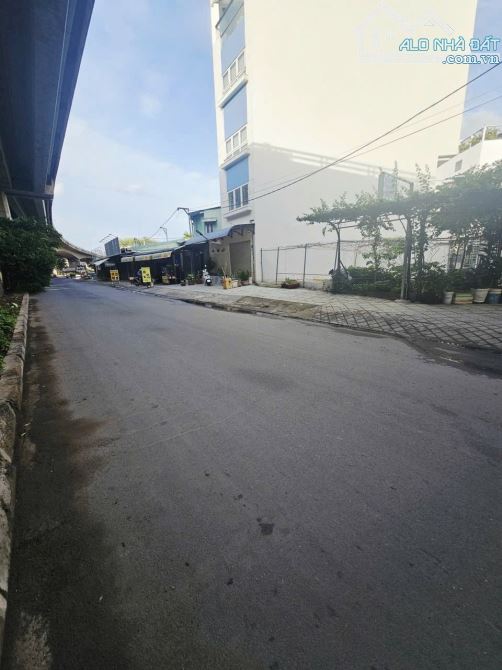 Lô đất đẹp góc 2 mặt tiền đường nguyễn thị thập , tân phú , q7 cũ ( p.tân mỹ ) 🔥 5 x 10 - 5