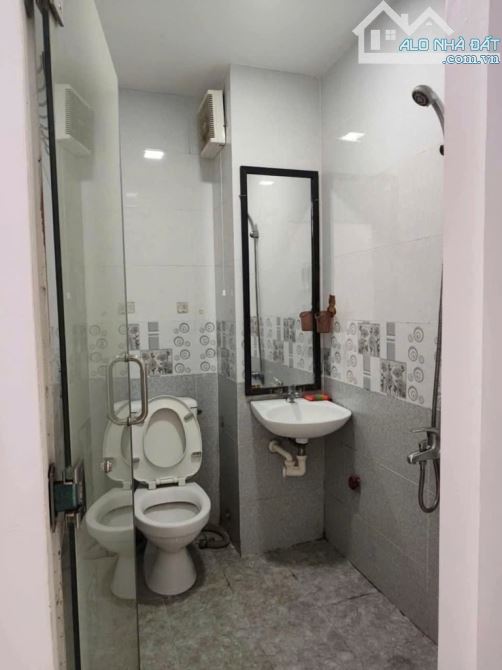 9.4 tỷ - 40.9M2 - TRẦN VĂN ĐANG - P11 - 5